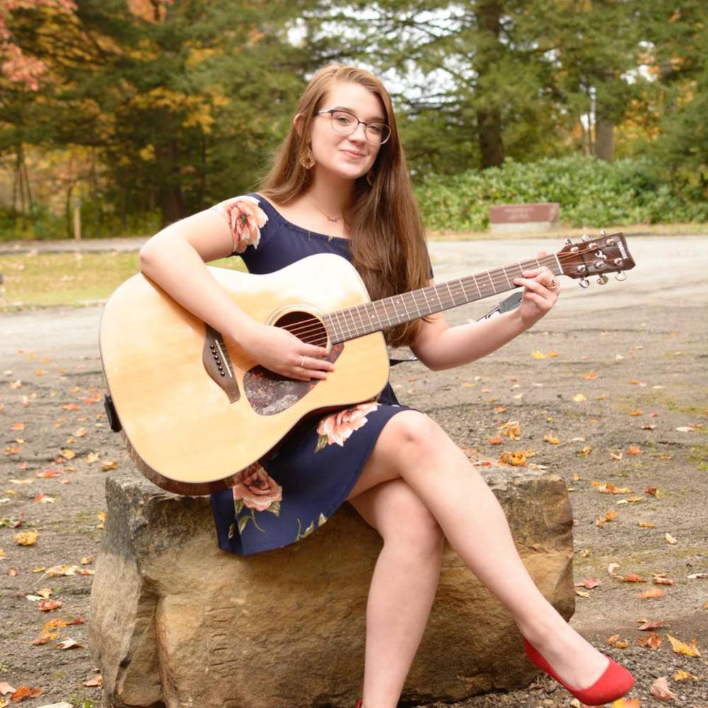 Meet your Posher, Fallon